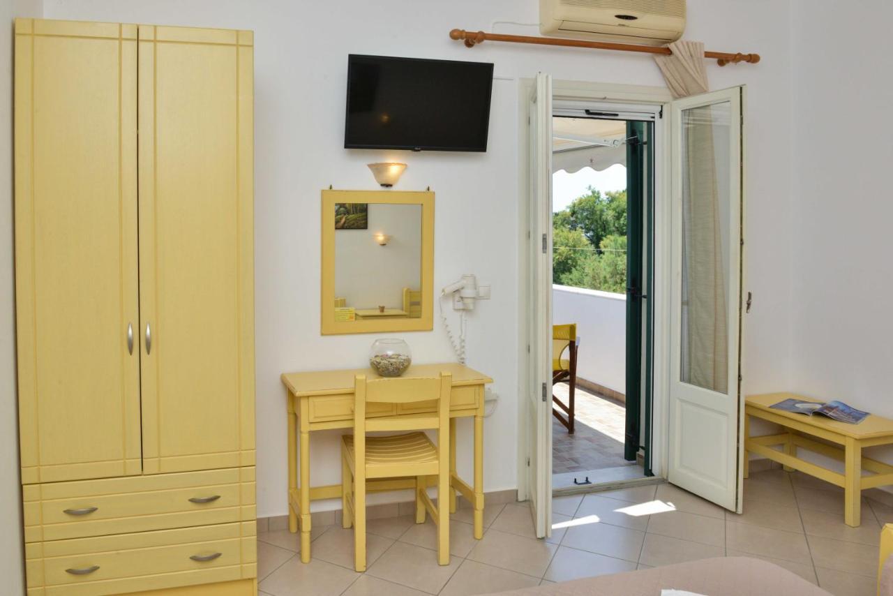 Sunshine Hotel Naxos City Екстериор снимка